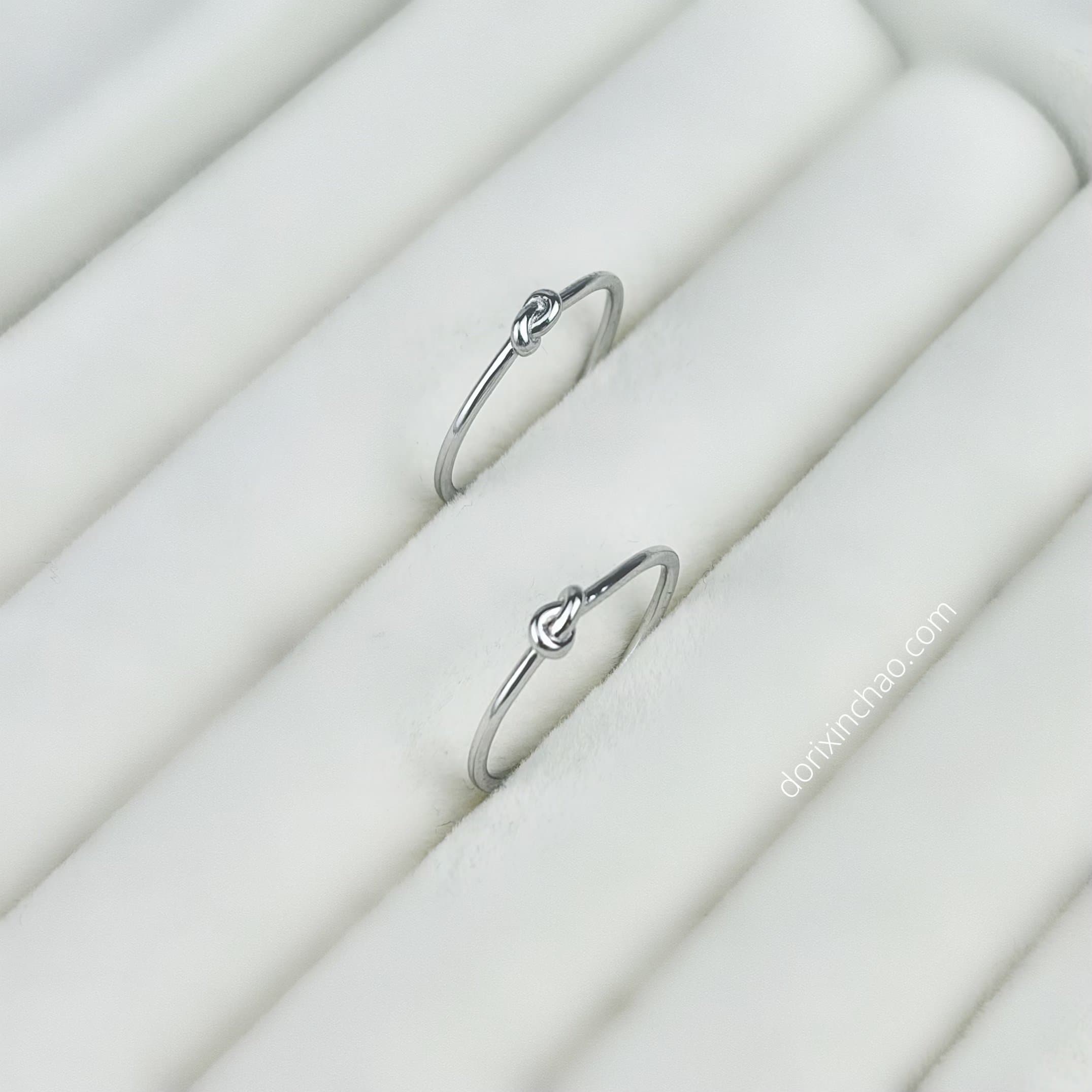 Nhẫn trơn thắt nút knot basic